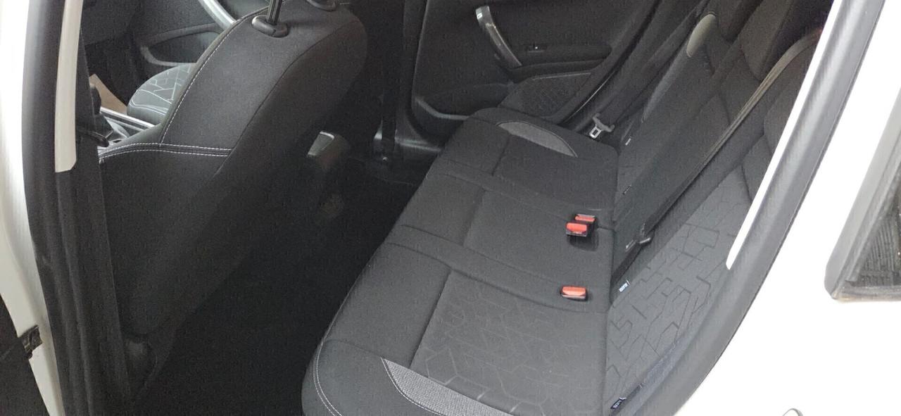 Peugeot 2008 PureTech 82 S&S Allure