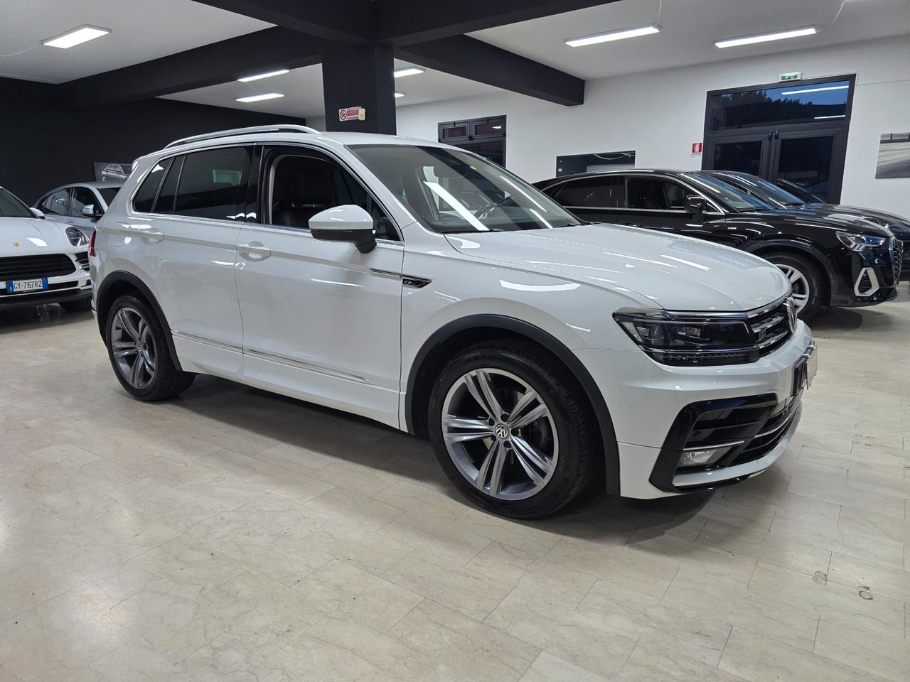 Volkswagen Tiguan 1.6 TDI SCR R line BlueMotion