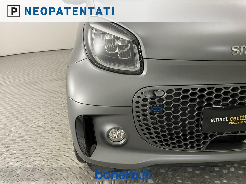 Smart fortwo cabrio 4,6kW EQ suitegrey-grey