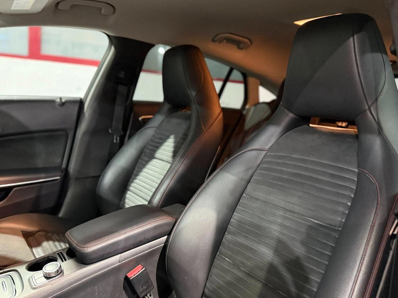 Mercedes-Benz CLA Shooting Brake 200d 4Matic Autom 2018 cdi 136cv