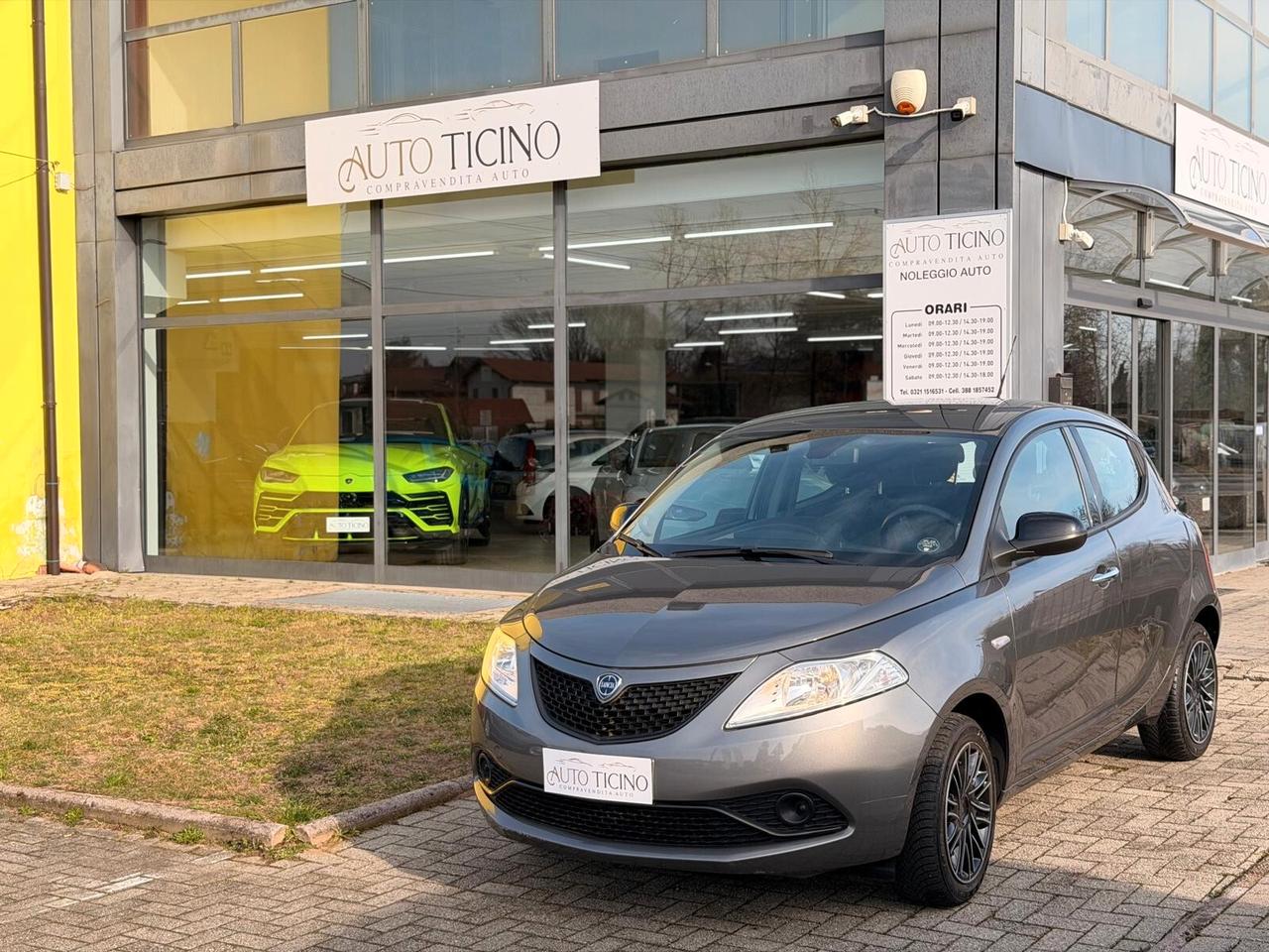Lancia Ypsilon 1.2 69 CV 5 porte S&S Platinum