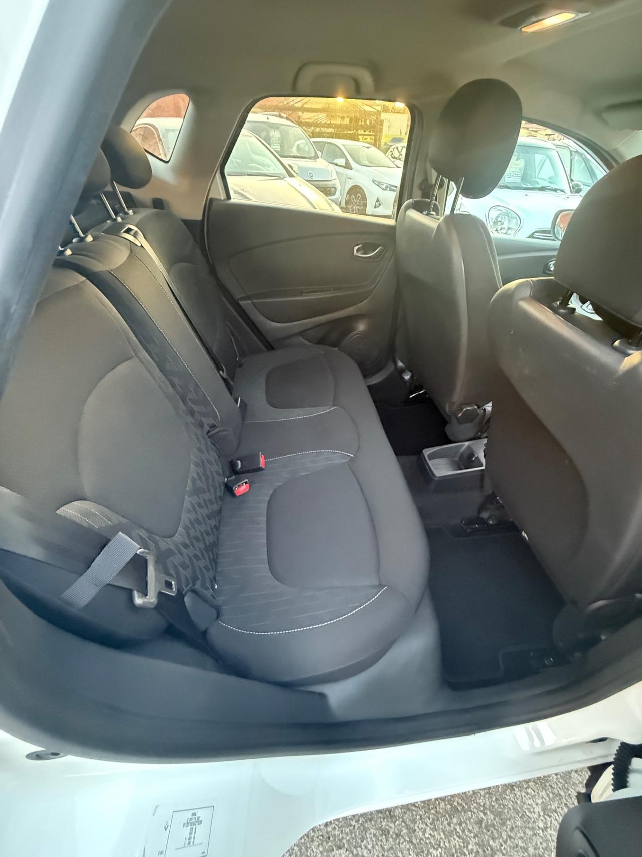 Captur 1.0 /unipro/rate/sport / unipro/ rate/ E6