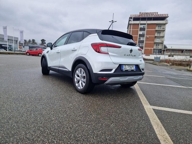 Renault Captur 1.6 E-Tech phev Intens 160cv auto my21