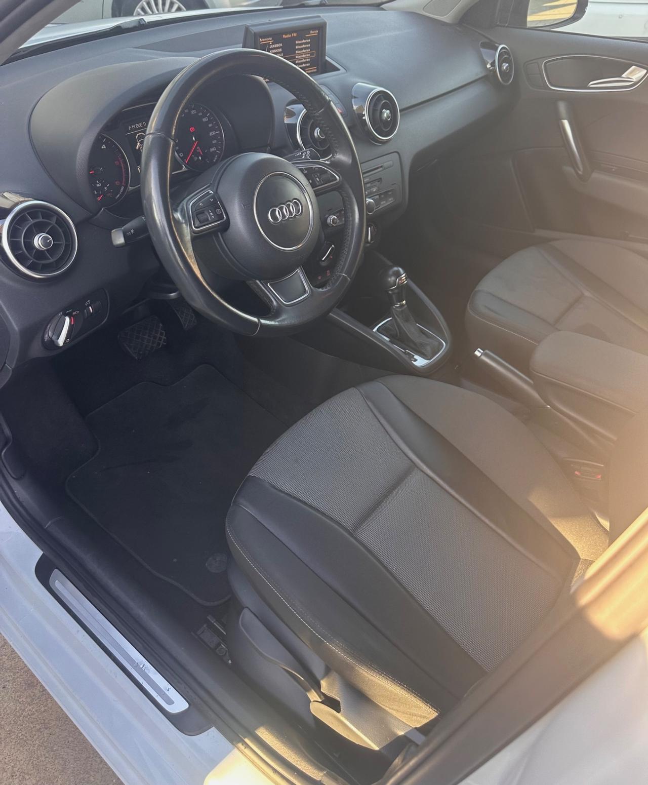 Audi A1 SPB 1.6 TDI 90CV STronic Ambition 2014