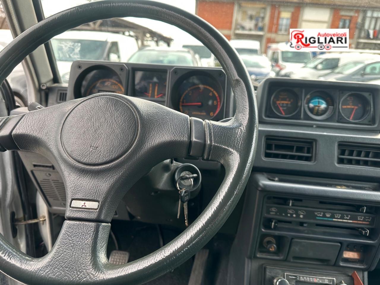 Mitsubishi Pajero 2.5 TD Metal-top DL