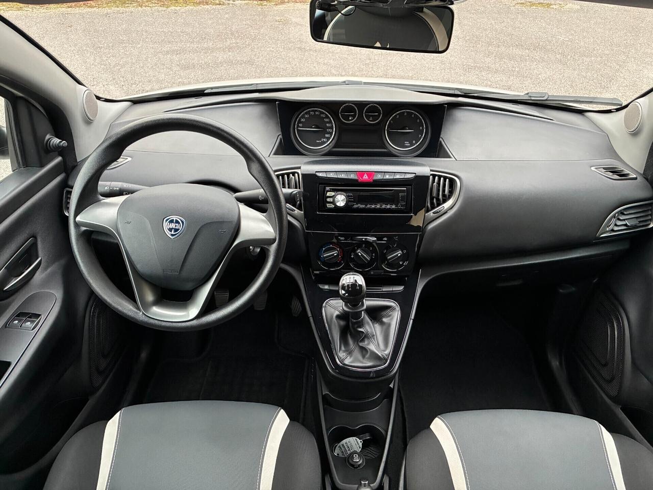 Lancia Ypsilon 1.2 69 CV GPL Ecochic Elefantino