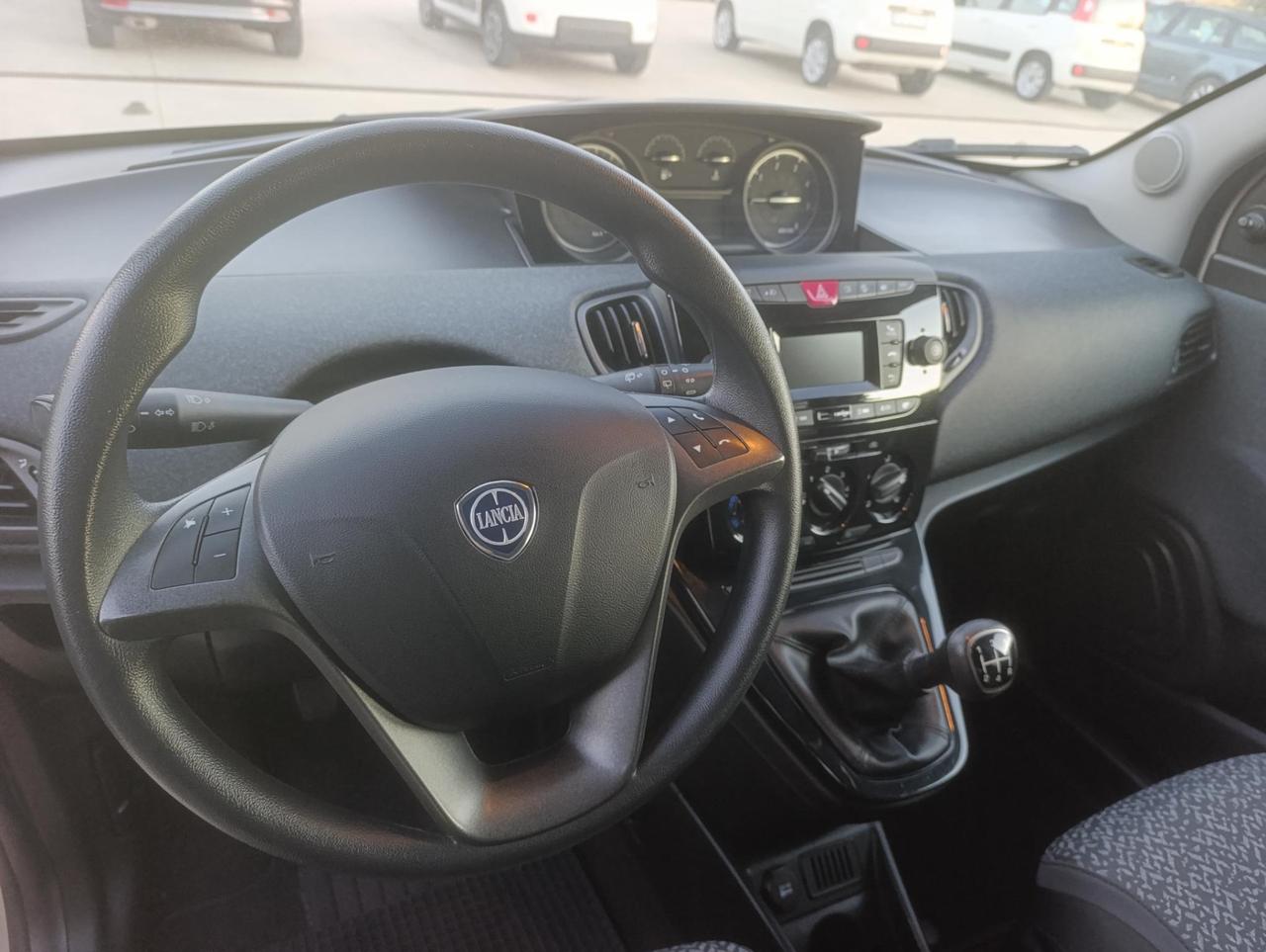 Lancia Ypsilon 5 Porte Ypsilon 1.3 mjt Silver s&s 95cv