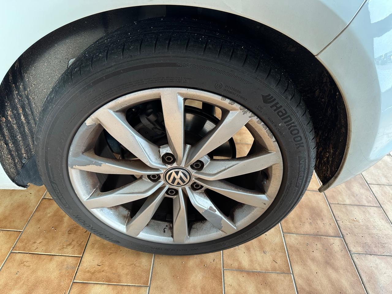 Volkswagen Golf 1.6 TDI DSG 5p. Highline cinghia fatta