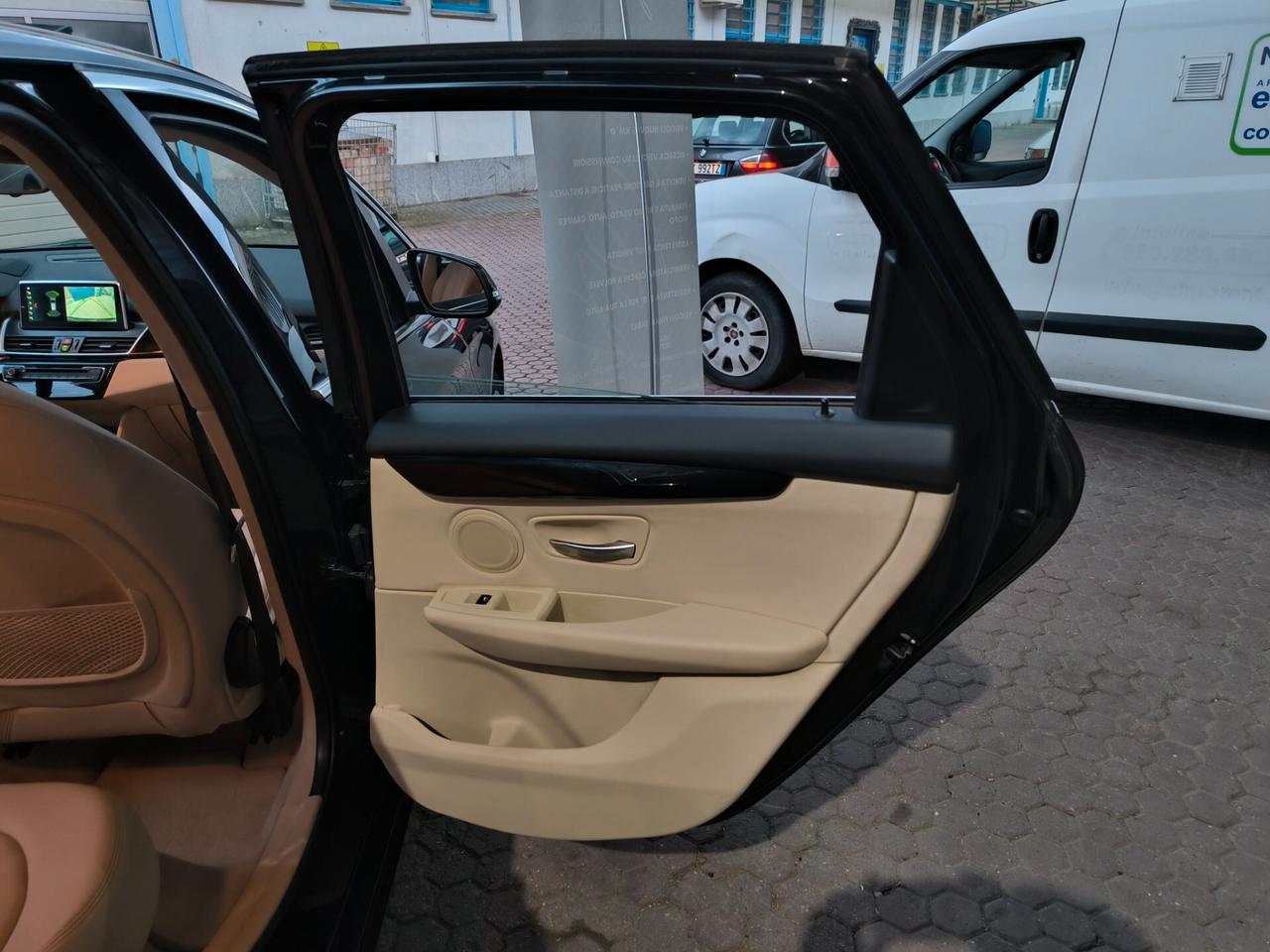 Bmw 2er Active Tourer 218i 135CV Luxury 2017 TETTO APRIBILE