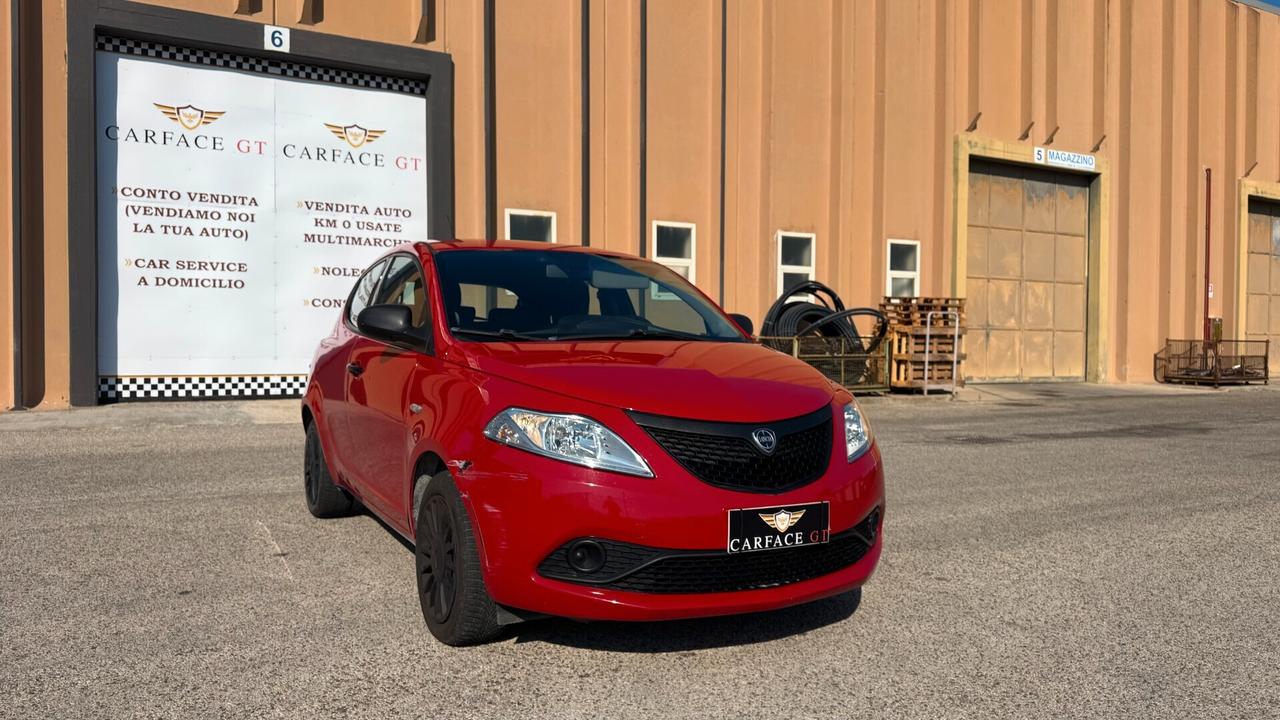 Lancia Ypsilon 1.2 69CV NEOPATENTATI - 2019