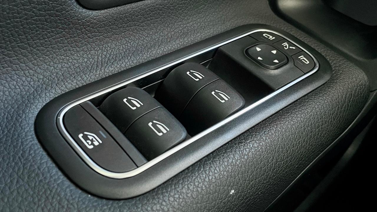 MERCEDES-BENZ CLASSE A180 2.0 PREMIUM 116 CV - FULL LED, VIRTUAL COCKPIT, NEOPATENTATI