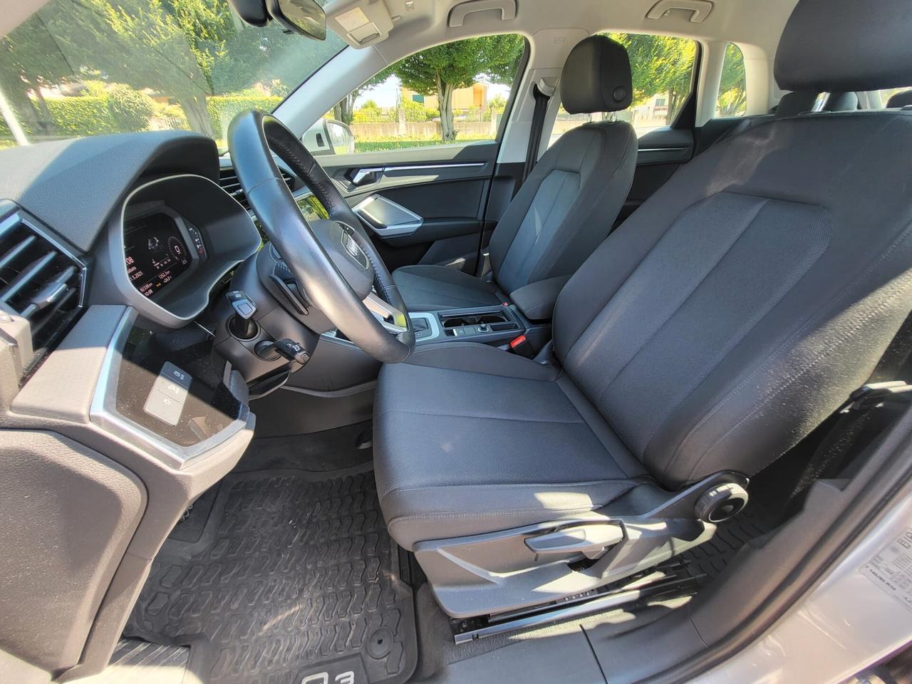 Audi Q3 2.0 TDI 150 CV S tronic Sport TAGL AUDI