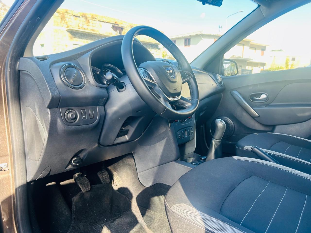 Dacia Sandero Stepway 0.9 TCe Turbo GPL 90 CV S&S Techroad
