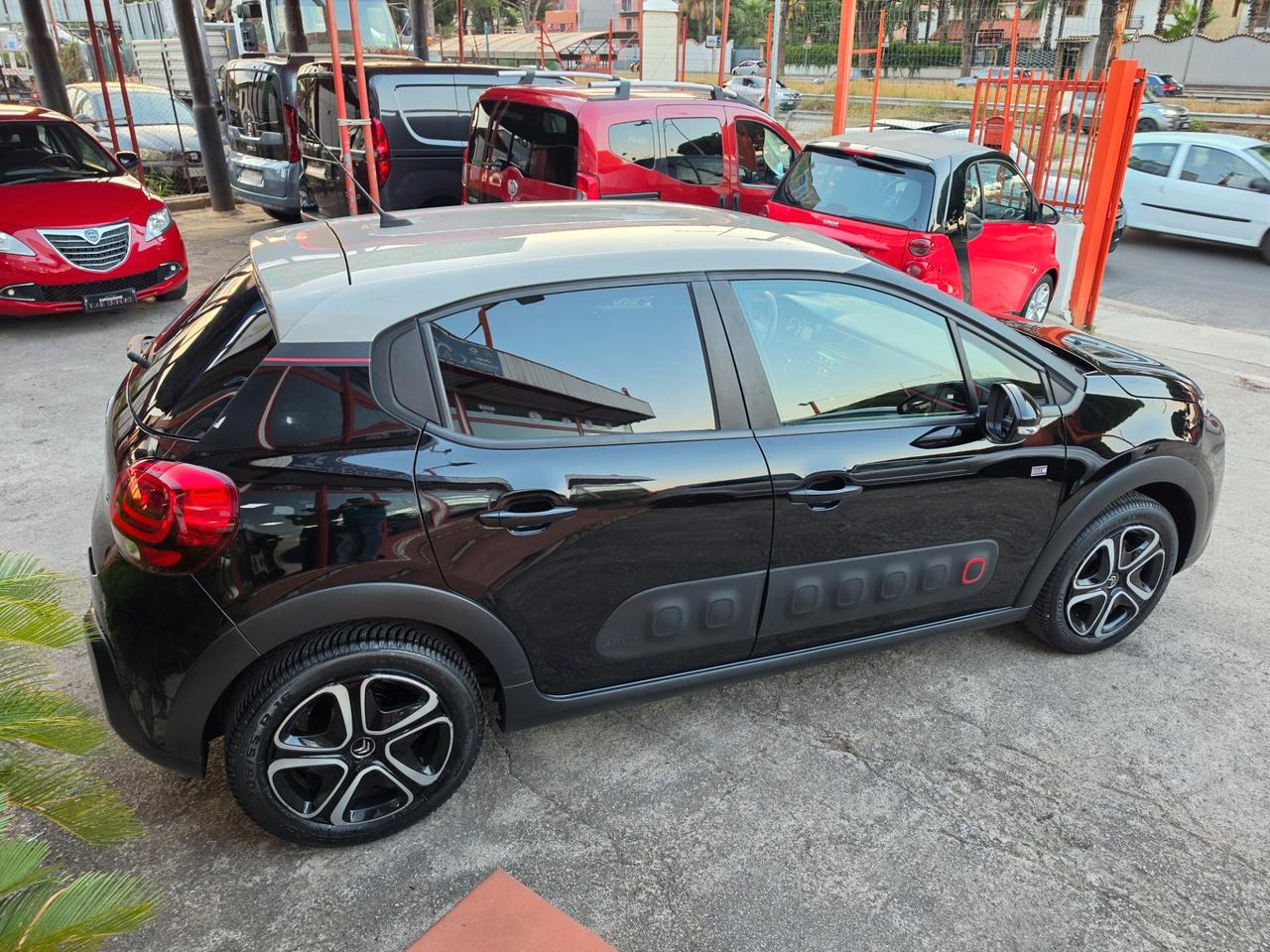 Citroen C3 1,2 benzina 02/2019 Cv82 ELLE
