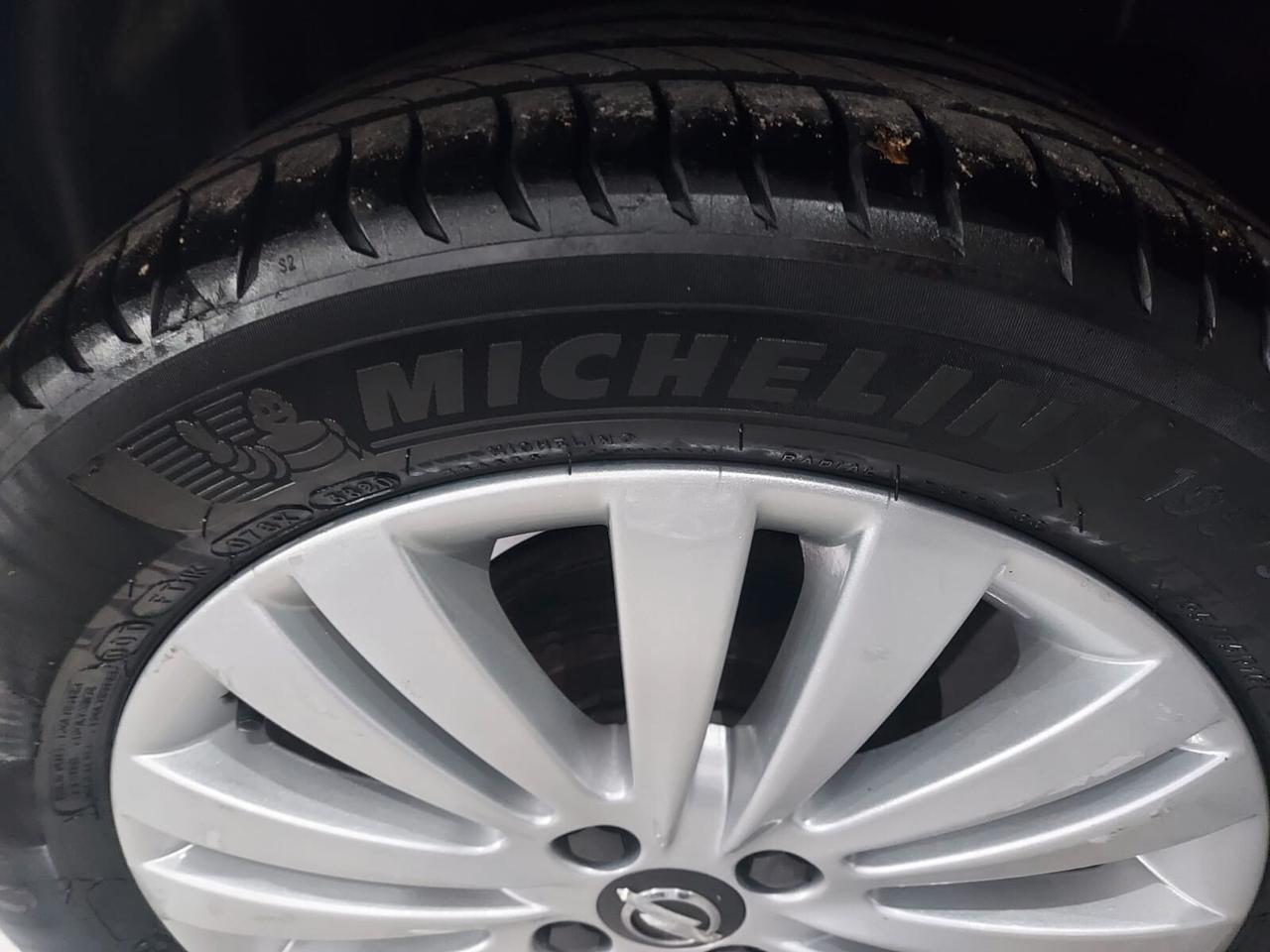 Opel Corsa 1.2 85CV 3 porte GPL-TECH Edition