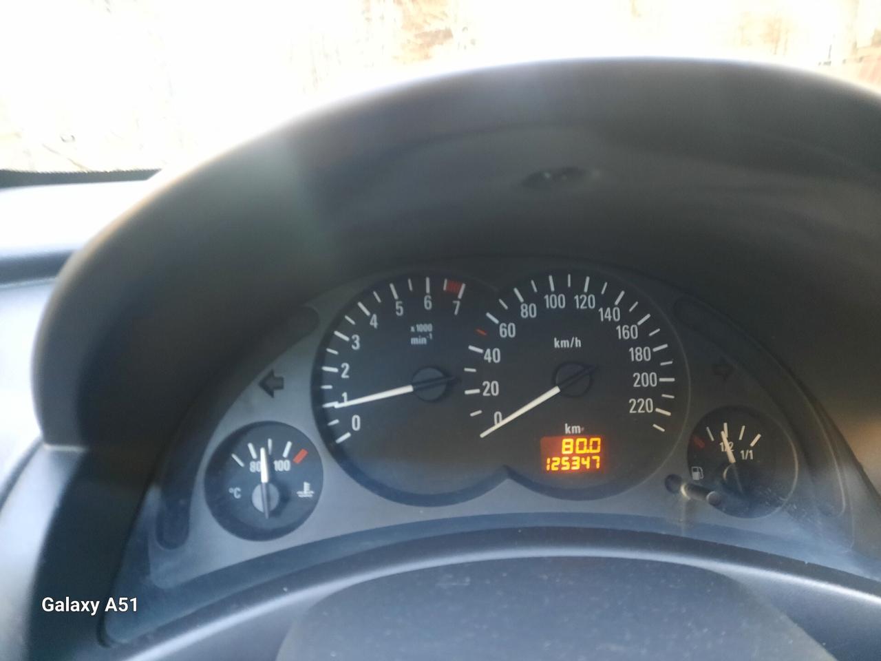 OPEL CORSA 1.2 BENZINA ANNO 2002 KM 122000