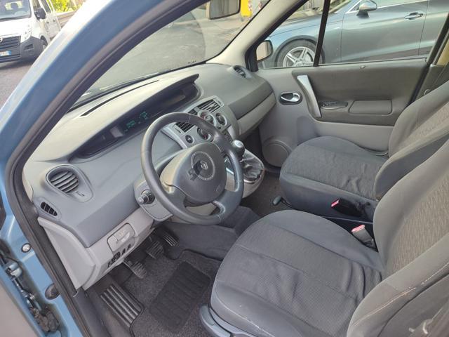 RENAULT Scenic 1.9 dCi/130CV Dynamique