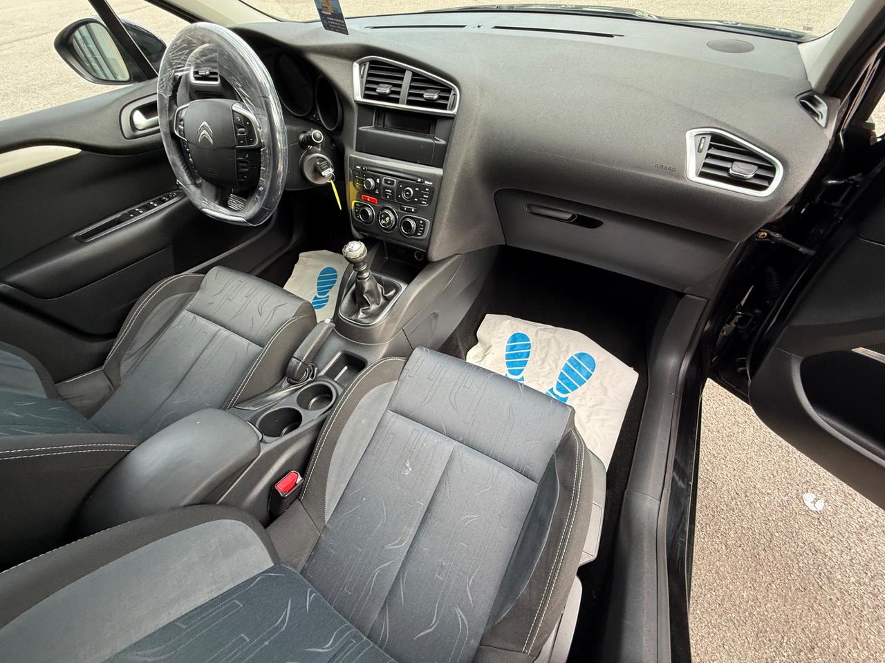 Citroen C4 1.6 HDi 110cv - Neopatentati