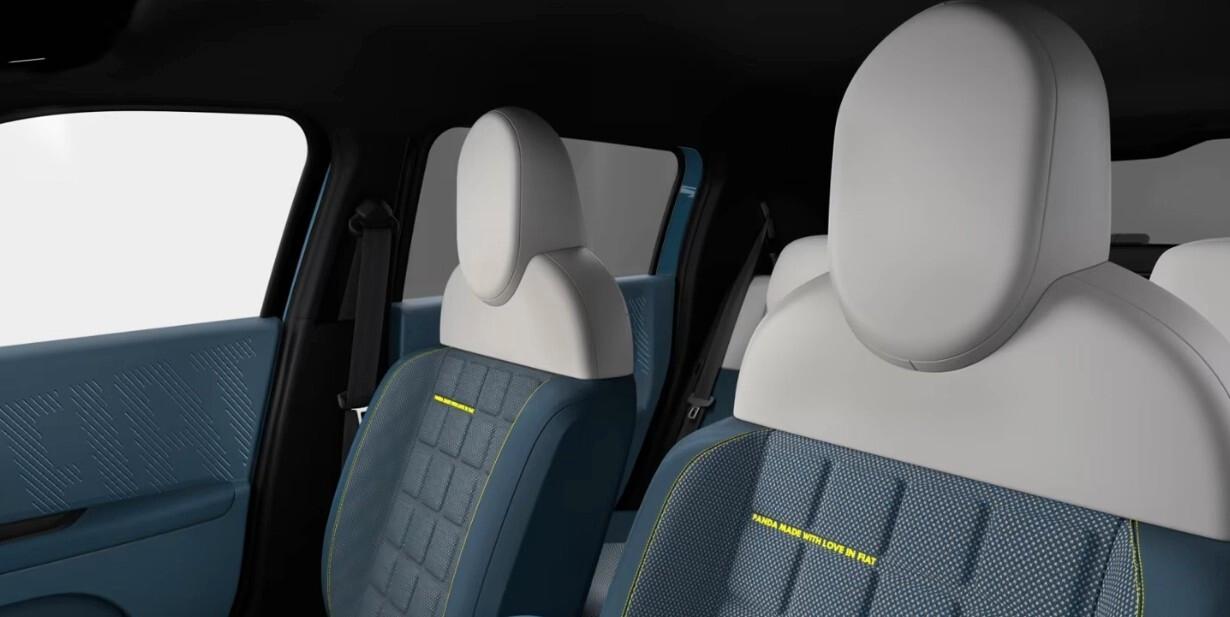 Fiat Grande Panda 1.2 Hybrid 110 CV S&S La Prima, Winter pack, Km0