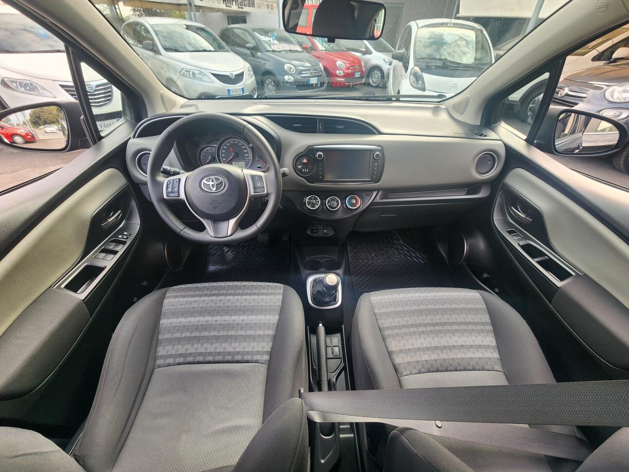 Toyota Yaris 1.4 D-4D 5 porte Lounge - 2017