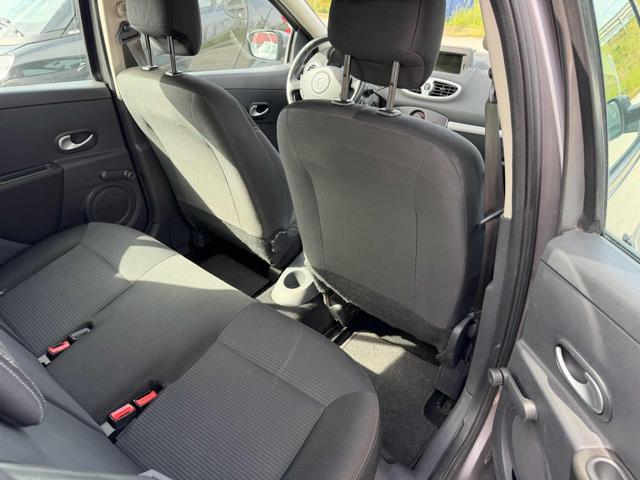 RENAULT Clio 1.2 16V 5 porte Live!