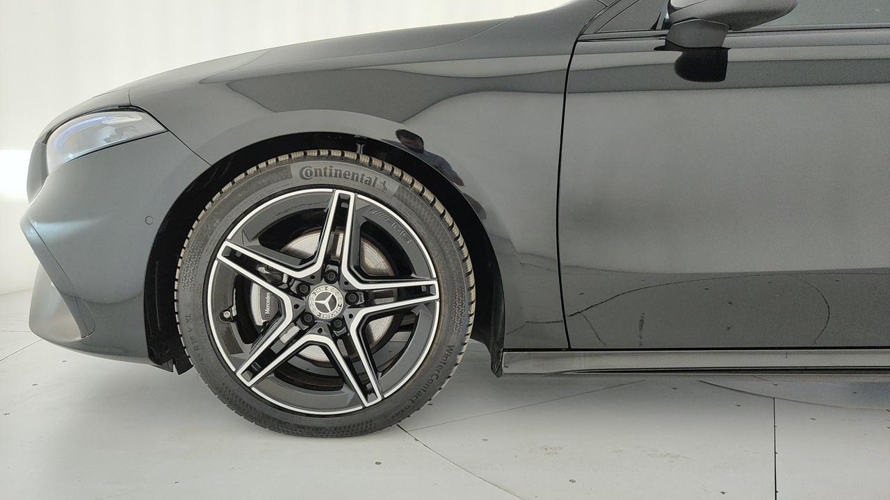 Mercedes-Benz A 180 d Premium auto