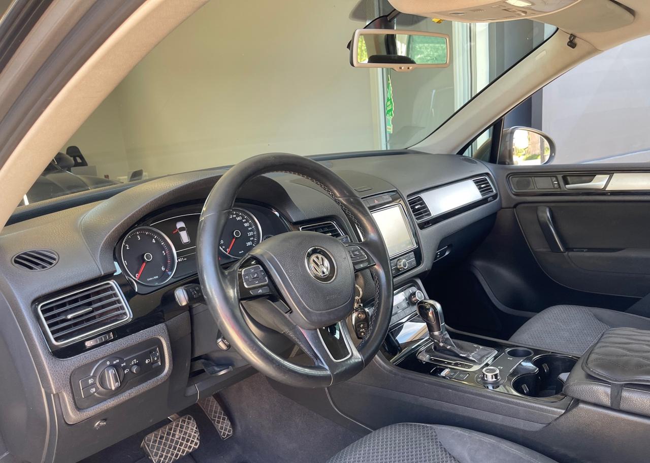 Volkswagen Touareg 3.0 TDI 240 cv Tiptronic