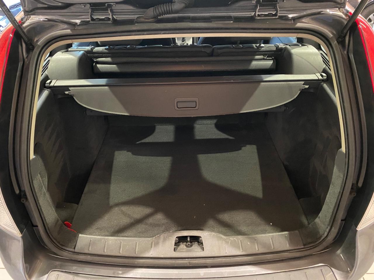 Volvo V50 1.6D 2012 • Spaziosa e sicura