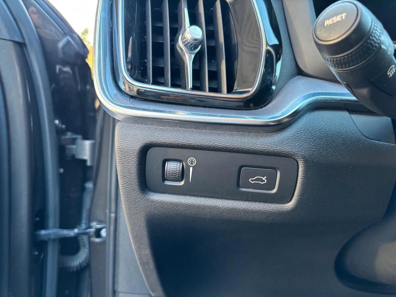 Volvo V60 B4 2.0 Ibrida Cambio Automatico