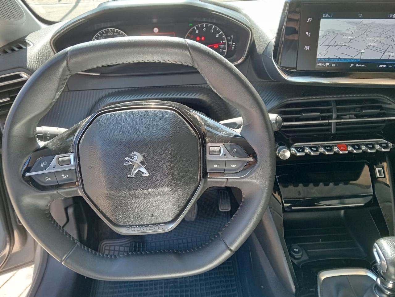 Peugeot 208 PureTech 100CV 5 porte