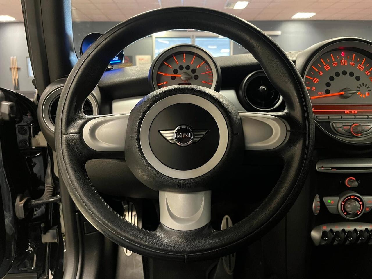 Mini 1.6 16V Cooper S allestimento JCW
