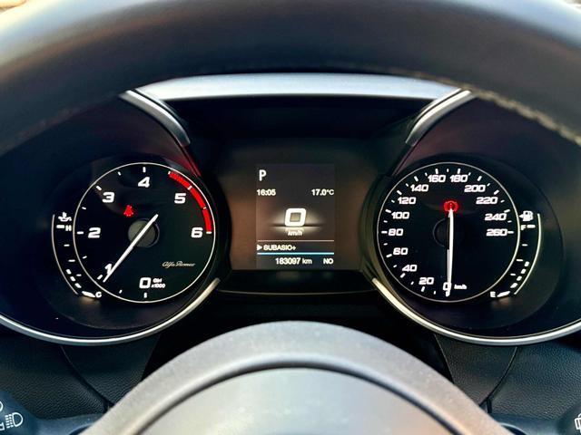 ALFA ROMEO Giulia 2.2 Turbodiesel 180 CV AT8 Business Sport Launch E