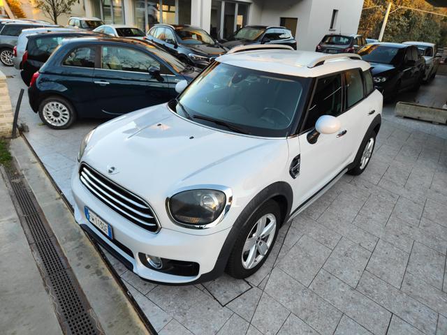 MINI Countryman 2.0 Cooper D 150cv Business AUTOMATICA