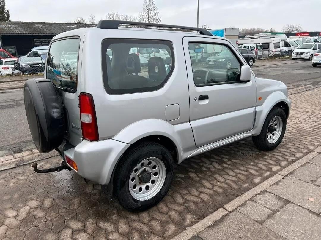 Suzuki Jimny 1.3i 16V cat 4WD JLX