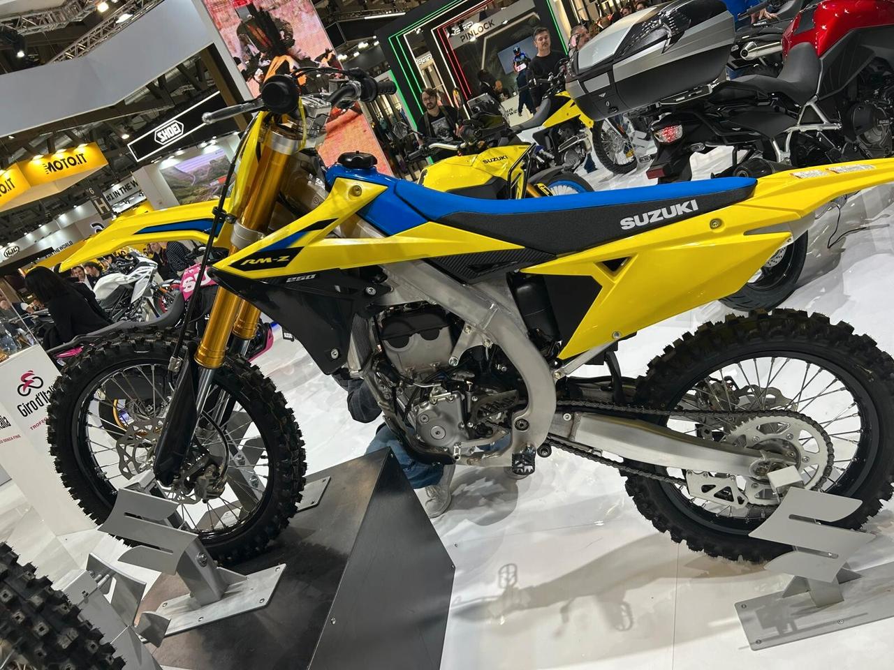 Suzuki Valenti RM-Z 450 cross PRONTA CONSEGNA RMZ RM 450 Z