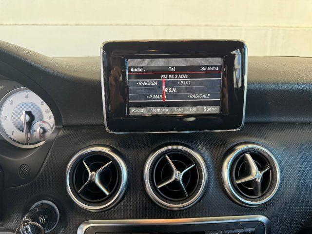 MERCEDES-BENZ A 180 CDI Premium