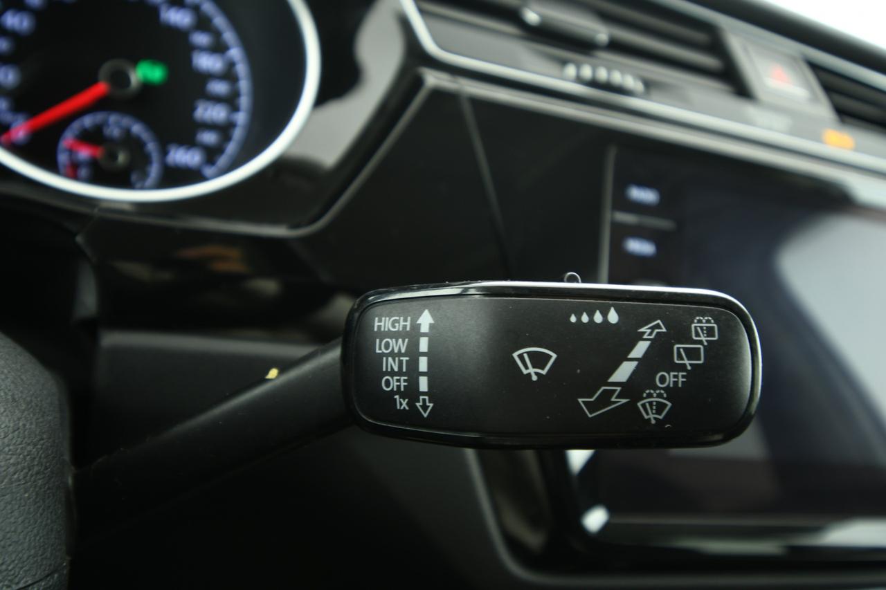 VOLKSWAGEN Touran 1.6 tdi Highline 115cv dsg ACC+ALCANTARA+C17"