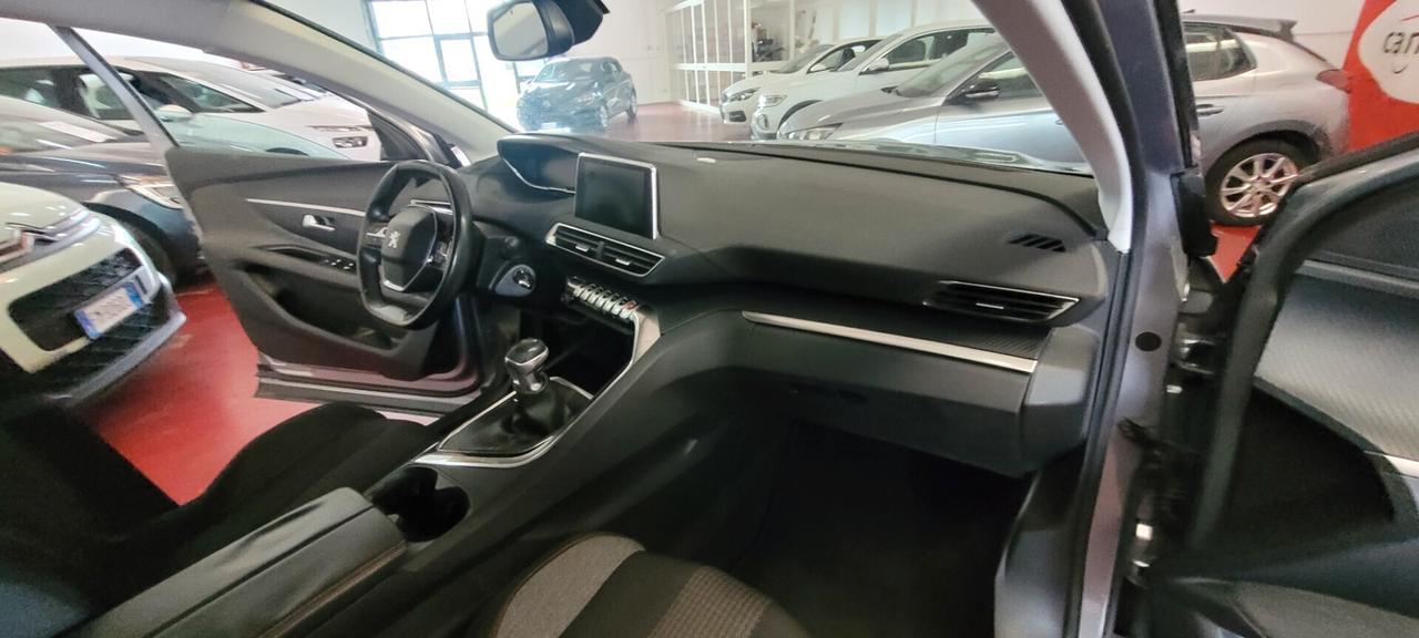 Peugeot 3008 BlueHDi 130 S&S Business