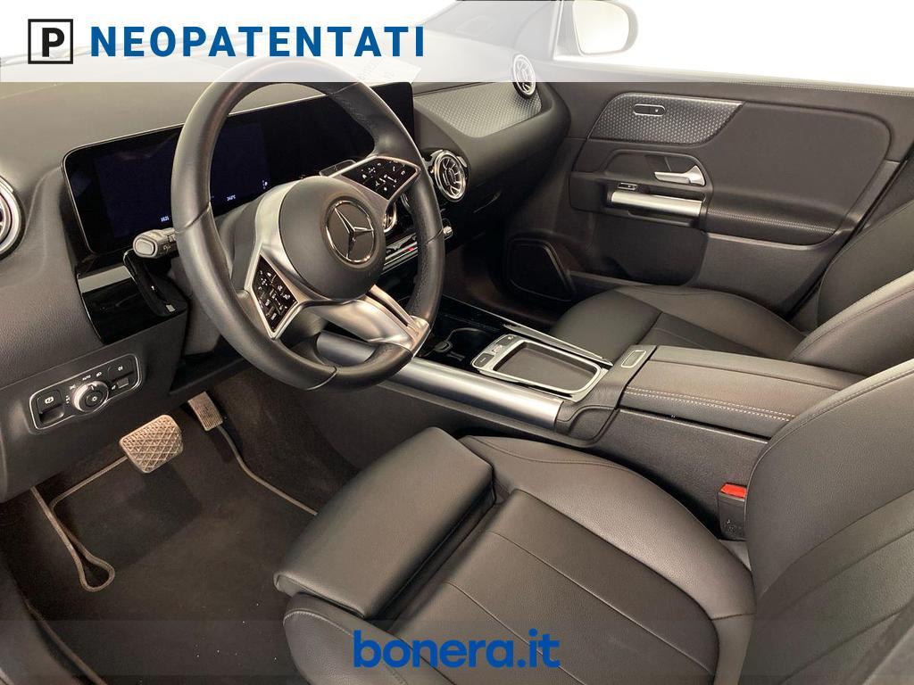 Mercedes GLA 180 180 D Progressive Advanced Plus 8G-DCT