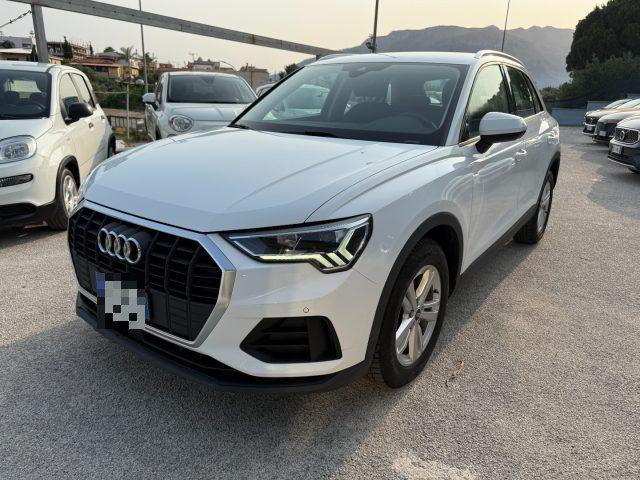 AUDI Q3 35 TDI Business