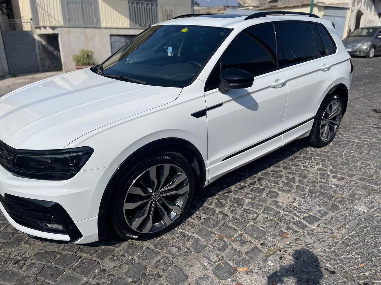 Volkswagen Tiguan 2.0 BiTDI SCR DSG 4MOTION Advanced R-Line BMT
