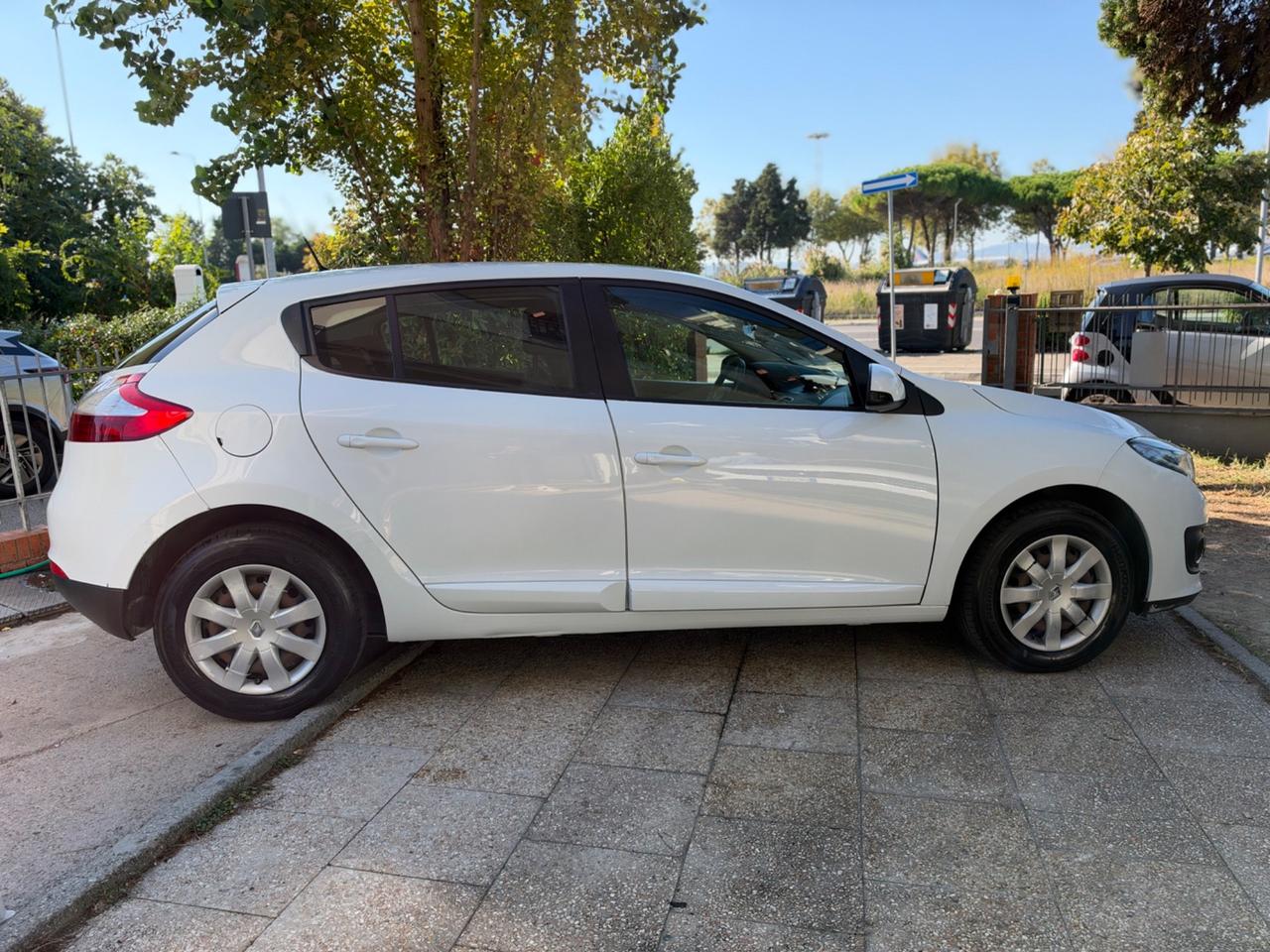 Renault Megane Mégane 1.5 dCi 110CV Wave Autocarro