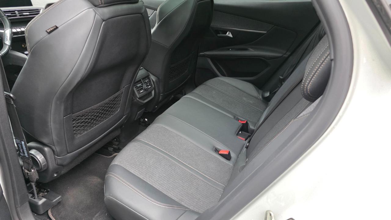 Peugeot 3008 PureTech Turbo 130 S&S EAT8 GT Line