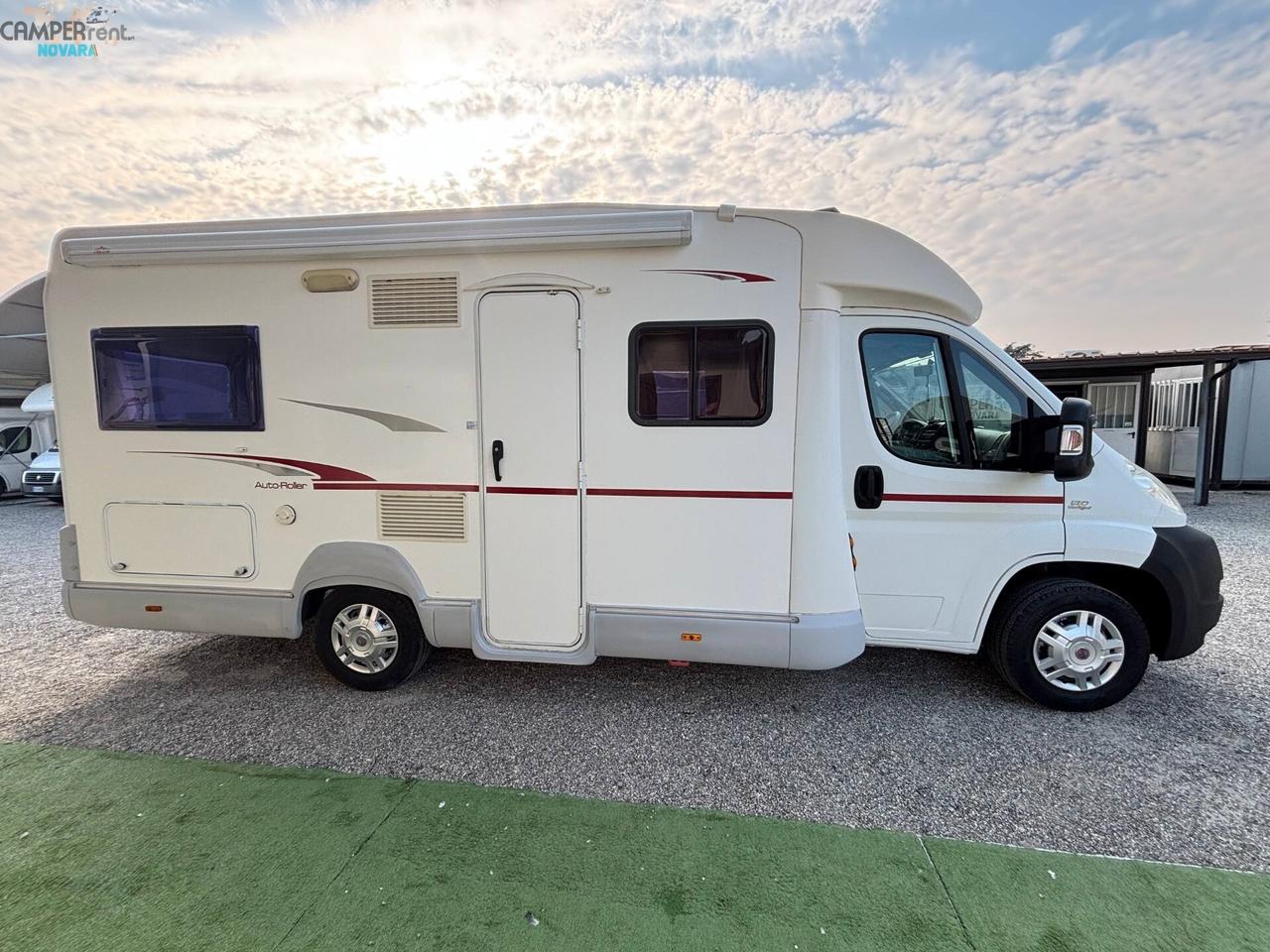 ROLLER TEAM AUTO-ROLLER A F700 P - Semintegrale con letto alla francese in coda