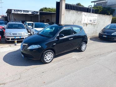 Lancia Ypsilon 0.9 TwinAir 85 CV 5 porte Metano Ecochic