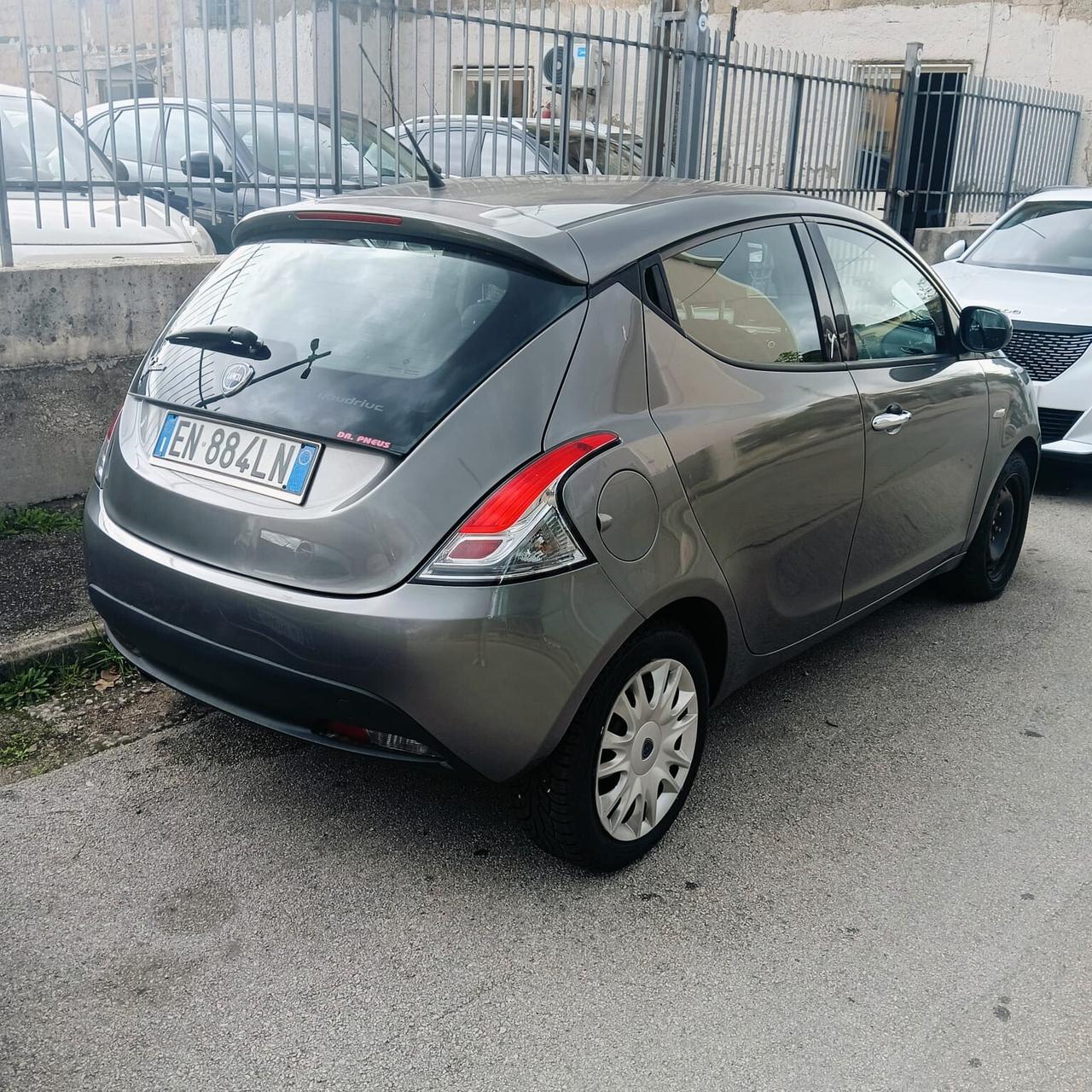 Lancia Ypsilon 1.3 MJT 16V 95 CV 5 porte S&S Gold
