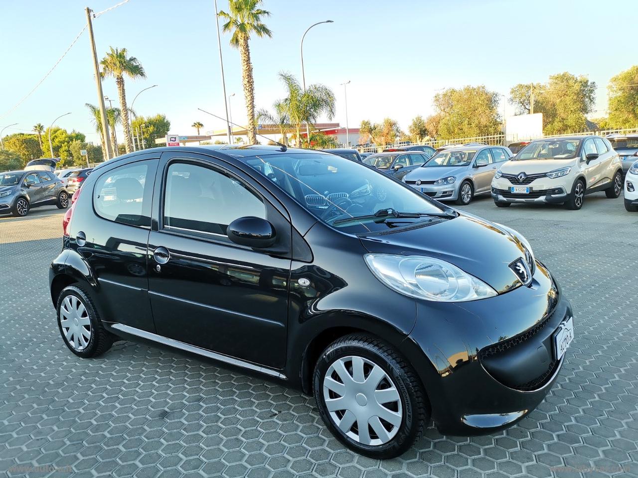 PEUGEOT 107 1.0 68 CV 5p. Sweet Years