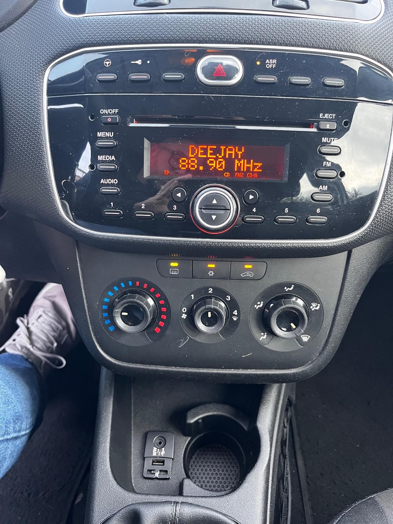 Fiat Punto 1.3 MJT II 75 CV 5 porte Lounge