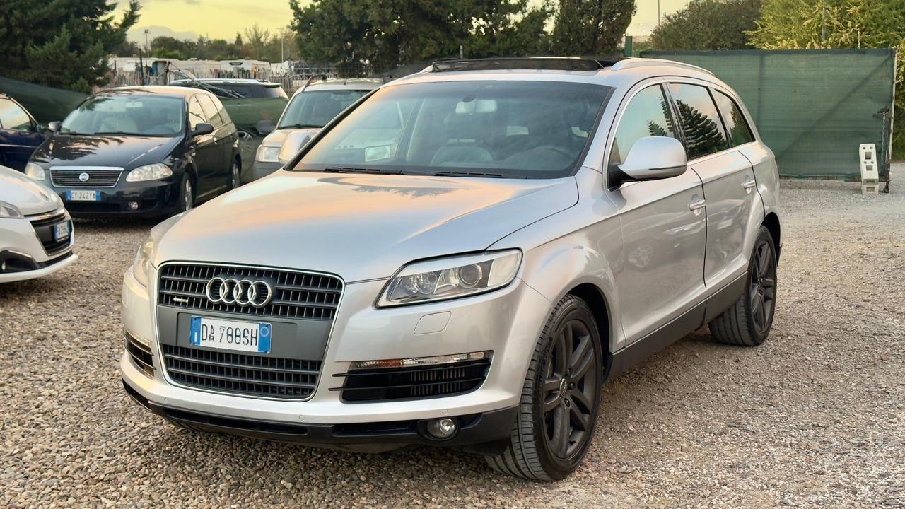 Audi Q7 3.0 V6 TDI 233CV quattro tiptronic