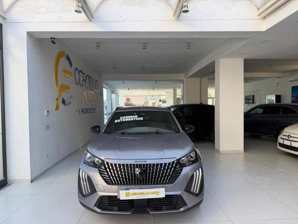 Peugeot 2008 PureTech 130 S&S EAT8 Allure da €229,00 mensili